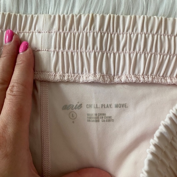 Aerie Light Blush Laser Cut Workout Short - Picture 2 of 3